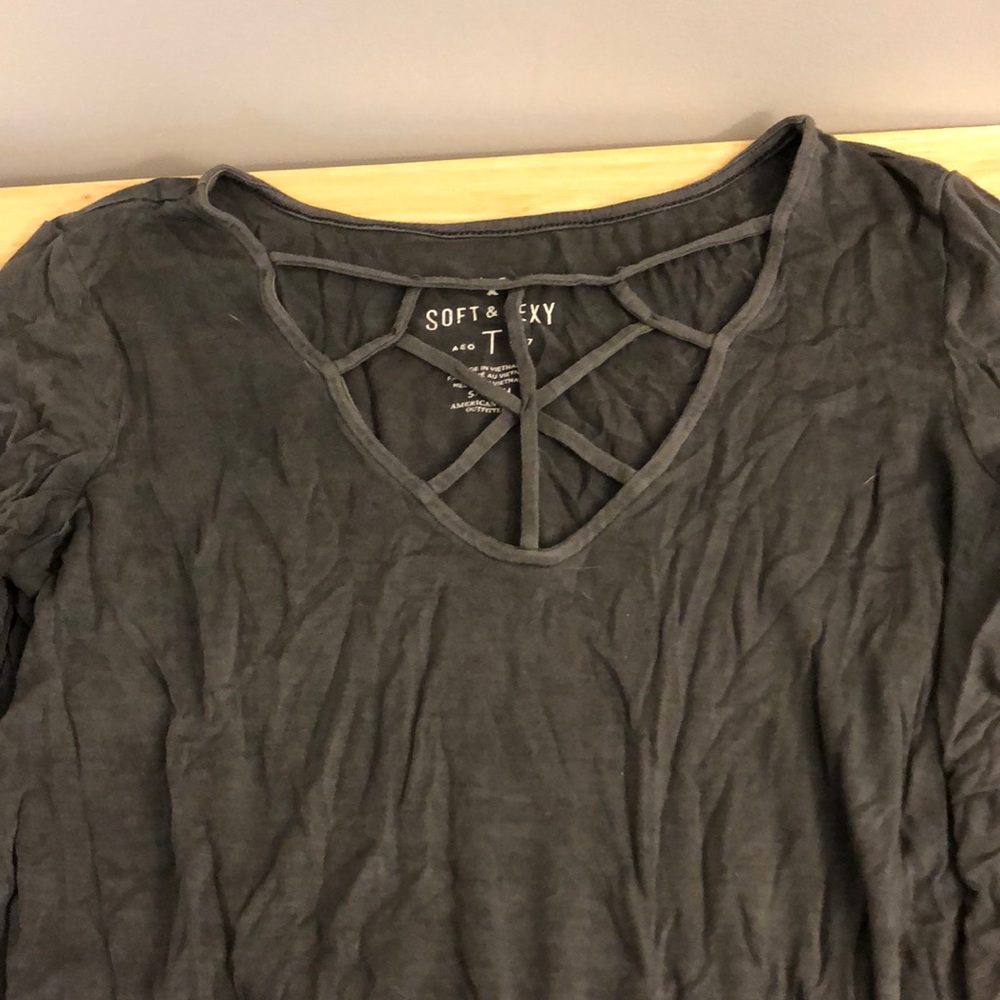 AE long sleeve gray shirt